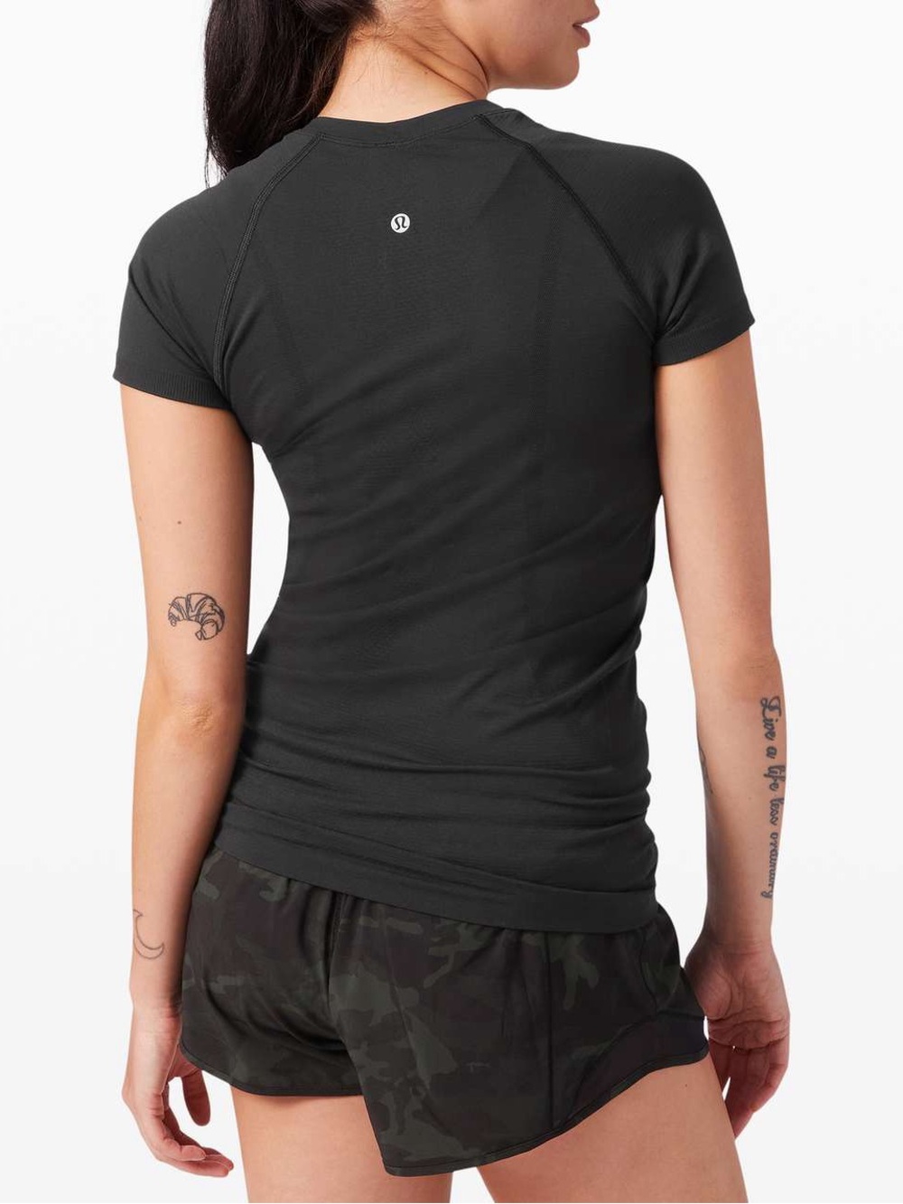 Lululemon Swiftly Tech Short Sleeve 2.0 Black Black Size 8